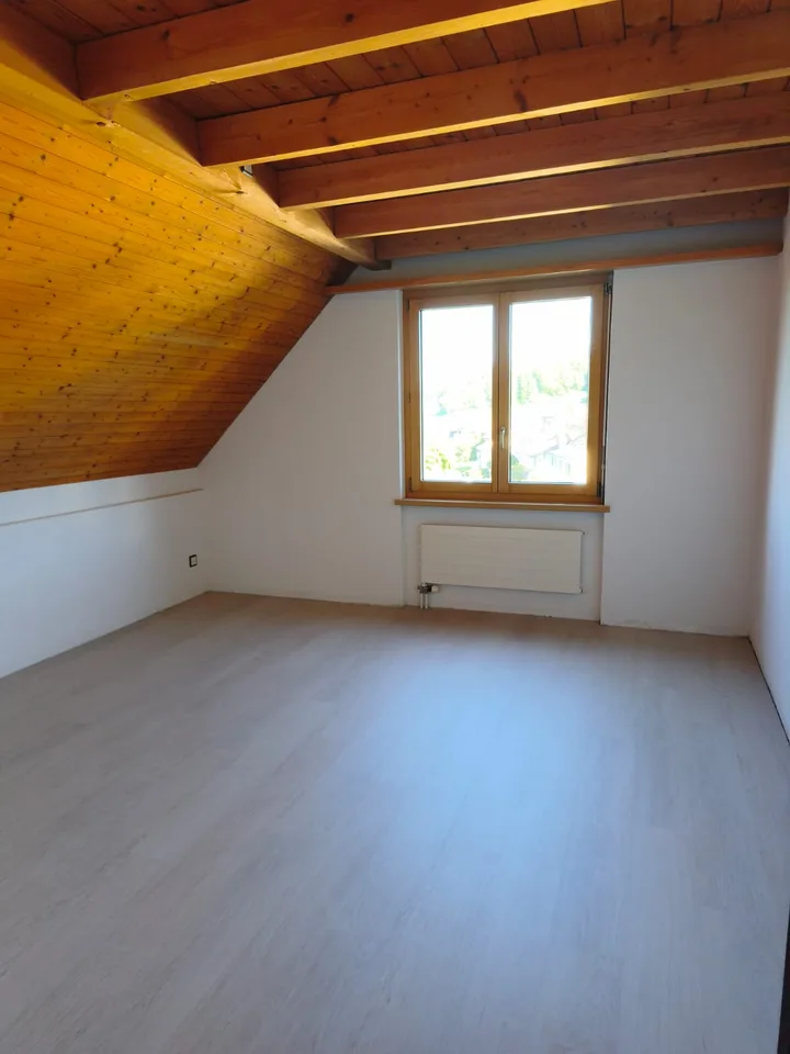 Exclusive 3.5-room maisonette apartment with gallery and Swedish stove – photo 11 of 13