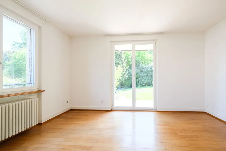 Beaucoup d'espace pour un temps limité - Maison de 7,5 pièces avec grand jardin à Bottmingen – photo 6 sur 14