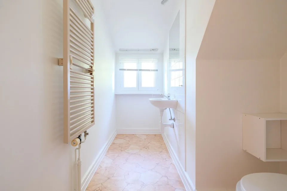 Beaucoup d'espace pour un temps limité - Maison de 7,5 pièces avec grand jardin à Bottmingen – photo 10 sur 14