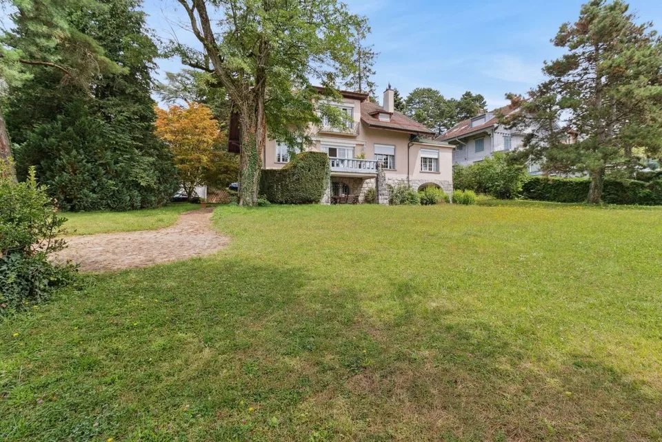Schönes Apartment mit großem Garten - Sehr schöner Blick auf den See – Foto 10 von 11