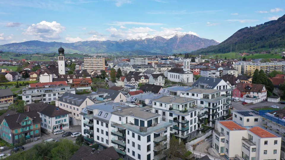 Luxuriöse 3,5 Zi-Wohnung im Herzen von Siebnen SZ – Foto 14 von 16