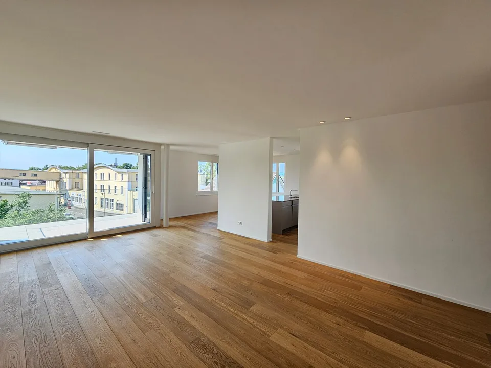 Luxuriöse 3,5 Zi-Wohnung im Herzen von Siebnen SZ – Foto 8 von 16