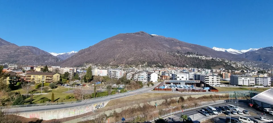 Schöne 2 Zi-Wohnung mit Terrasse, – Foto 7 von 7