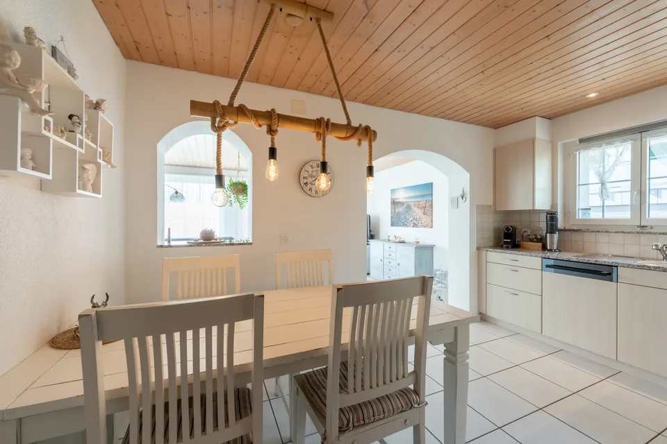 Deux appartements, un foyer plein de possibilités – photo 3 sur 8