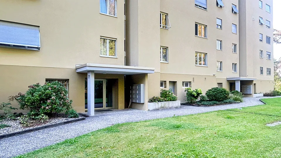 Vivere in un appartamento confortevole di 3,5 locali a Ostermundigen – foto 24 di 25