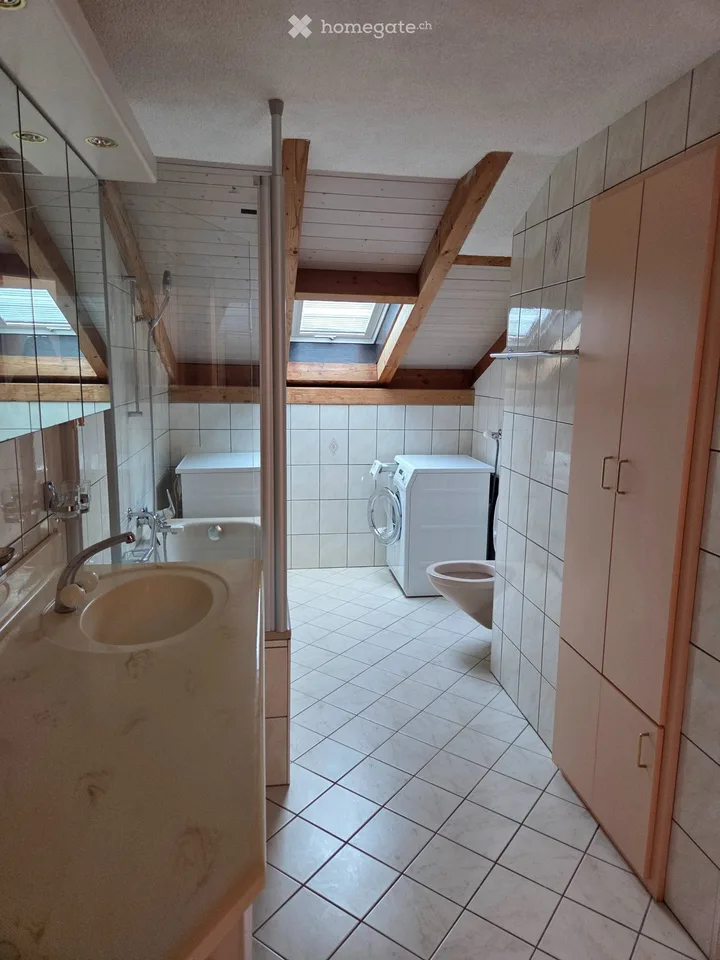 Zu vermieten Charmant 3.5 Zimmer in La Tour-de-Trême – Foto 4 von 7