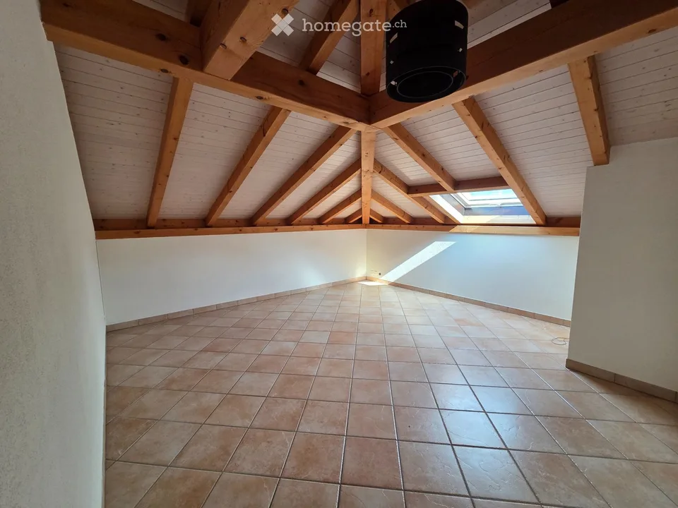 Zu vermieten Charmant 3.5 Zimmer in La Tour-de-Trême – Foto 5 von 7