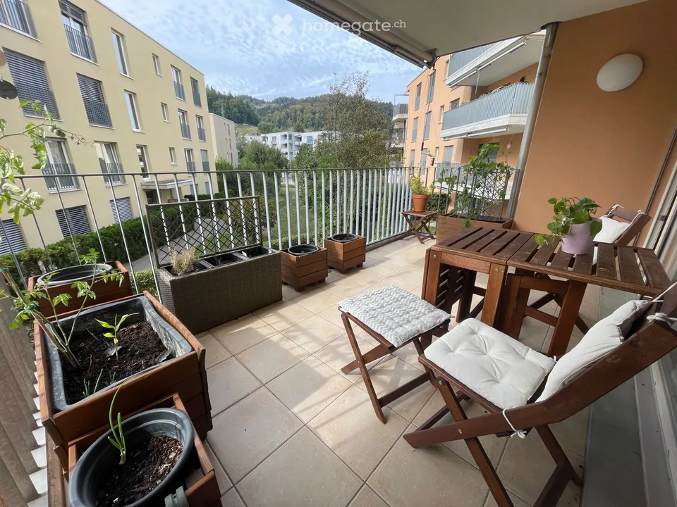 Moderne 2.5-Zimmer-Wohnung in Neuenhof mit Balkon – Foto 2 von 10