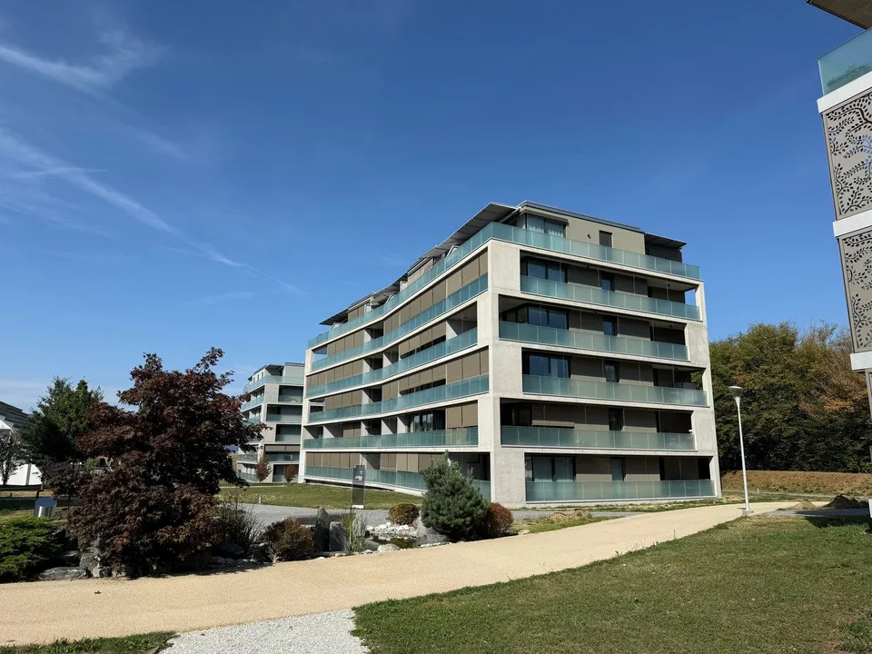 Appartement attique de 4.5 pièces avec terrasse à Bulle – photo 2 sur 12