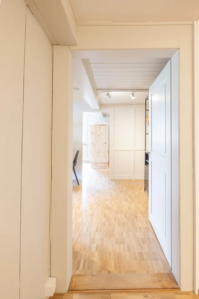 Appartement meublé de 3 pièces à Mollis avec vue sur les montagnes – photo 3 sur 10