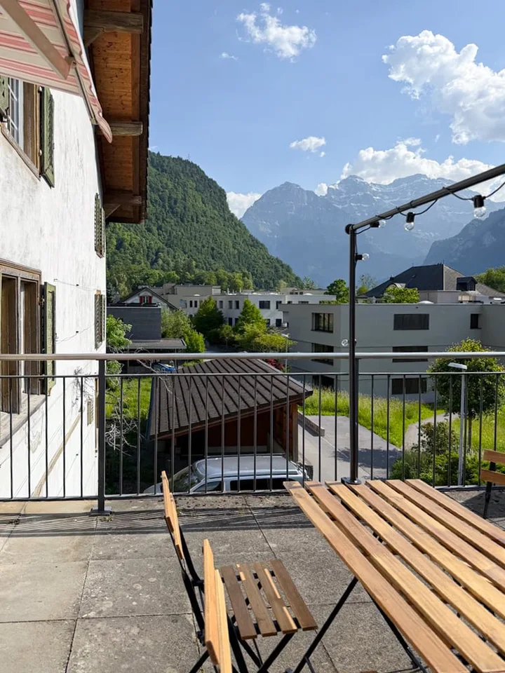 Appartement meublé de 3 pièces à Mollis avec vue sur les montagnes – photo 8 sur 10