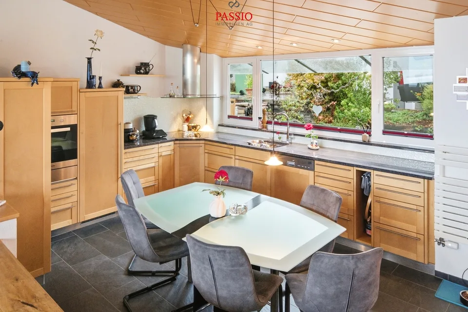 Living with a view - modernized with a dreamy Alpine panorama – photo 9 of 13
