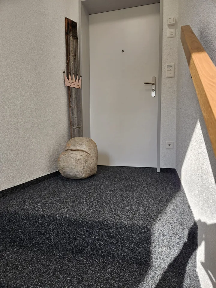 Moderne 3.5-Zimmer-Attikawohnung 86m2 mit Terrasse 93m2 und Balkon – Foto 10 von 16