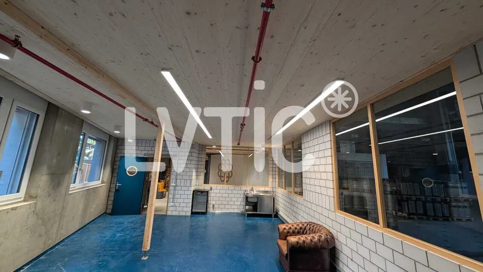 Dépôt, atelier, laboratoire de 800 m2 à louer à Bussigny – photo 4 sur 9