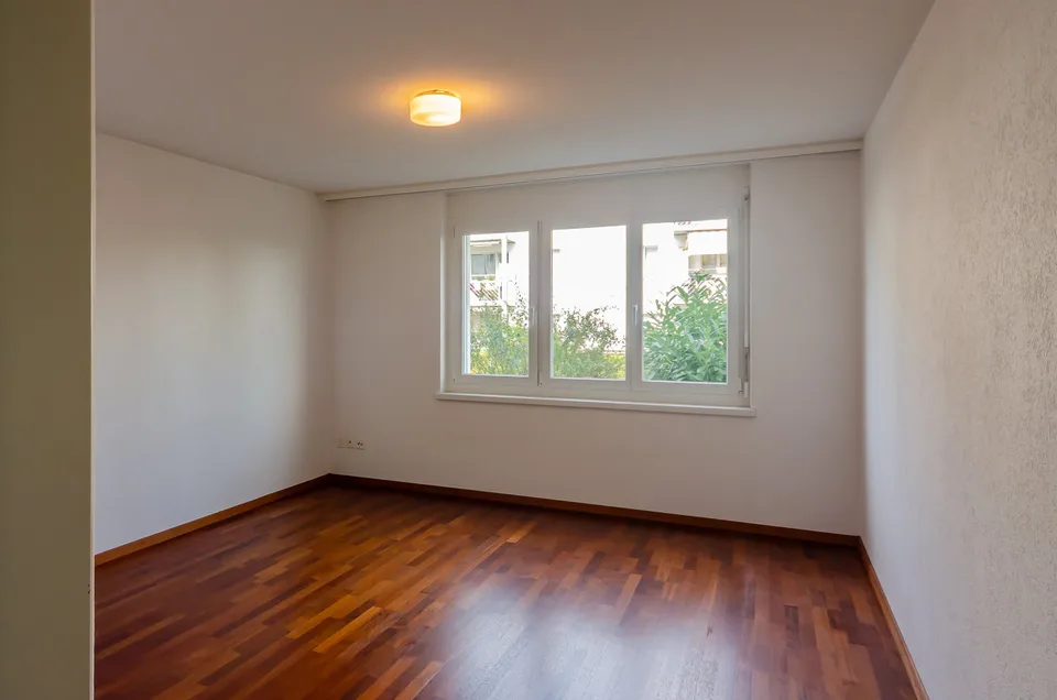 Charmante 3,5-Zimmer-Wohnung im Erdgeschoss in Steinmaur – sofort verfügbar! – Foto 9 von 26