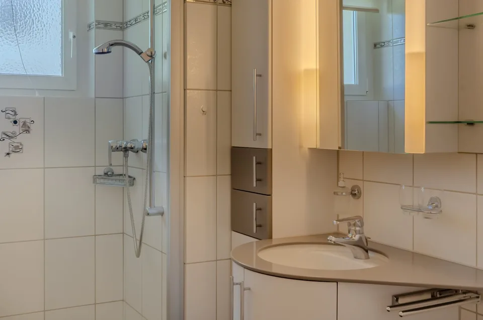 Charmante 3,5-Zimmer-Wohnung im Erdgeschoss in Steinmaur – sofort verfügbar! – Foto 13 von 26