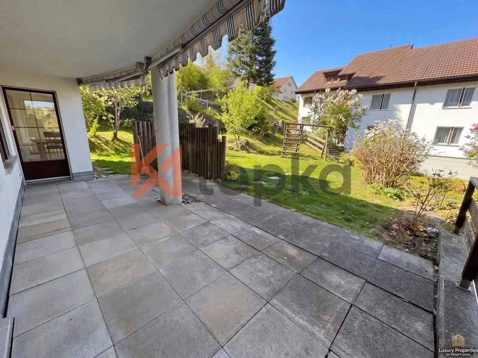 4-room garden apartment with terrace in Wald AR for rent – photo 2 of 5