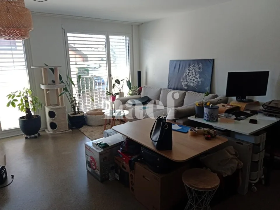 Zweieinhalb-Zimmer-Wohnung im dritten Stock – Foto 4 von 6