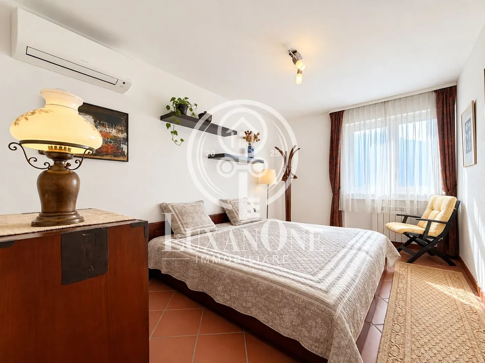 Villa panoramique exclusive à Gordola avec piscine chauffée et vue imprenable sur le lac – photo 10 sur 14