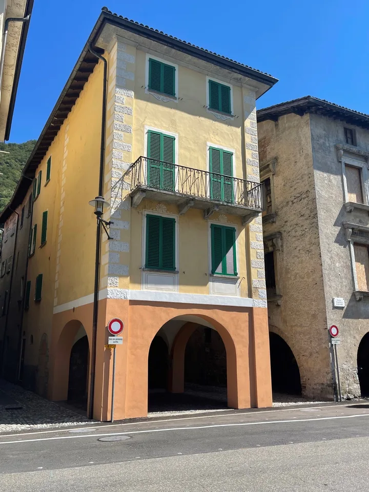 Haus mit 4½ Zimmern, mit Seeblick CHF 1'950.00 + Pauschale Ausgaben – Foto 2 von 11