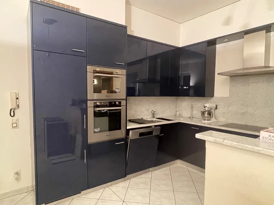 Haus mit 4½ Zimmern, mit Seeblick CHF 1'950.00 + Pauschale Ausgaben – Foto 5 von 11