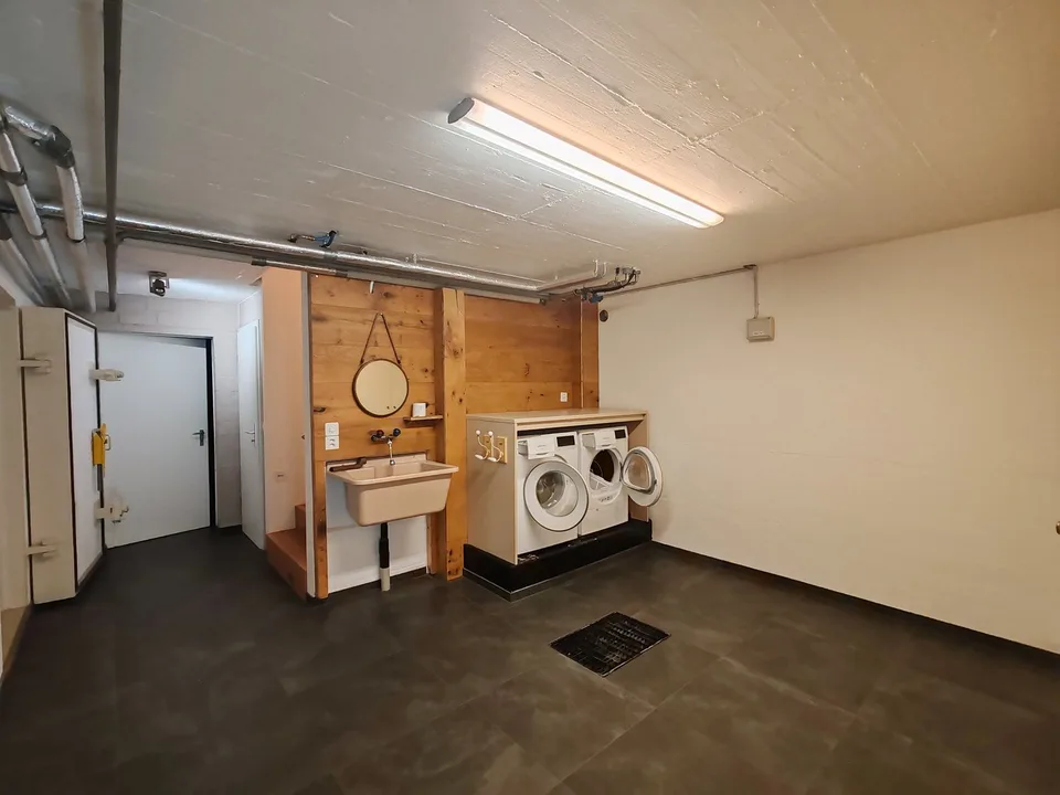 Exklusives 5½-Zimmer-Einfamilienhaus mit Garten, Balkon und Garage in Arlesheim – Foto 16 von 25