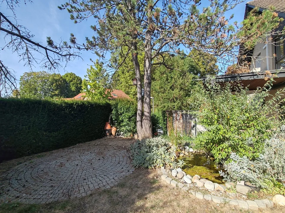 Exklusives 5½-Zimmer-Einfamilienhaus mit Garten, Balkon und Garage in Arlesheim – Foto 24 von 25