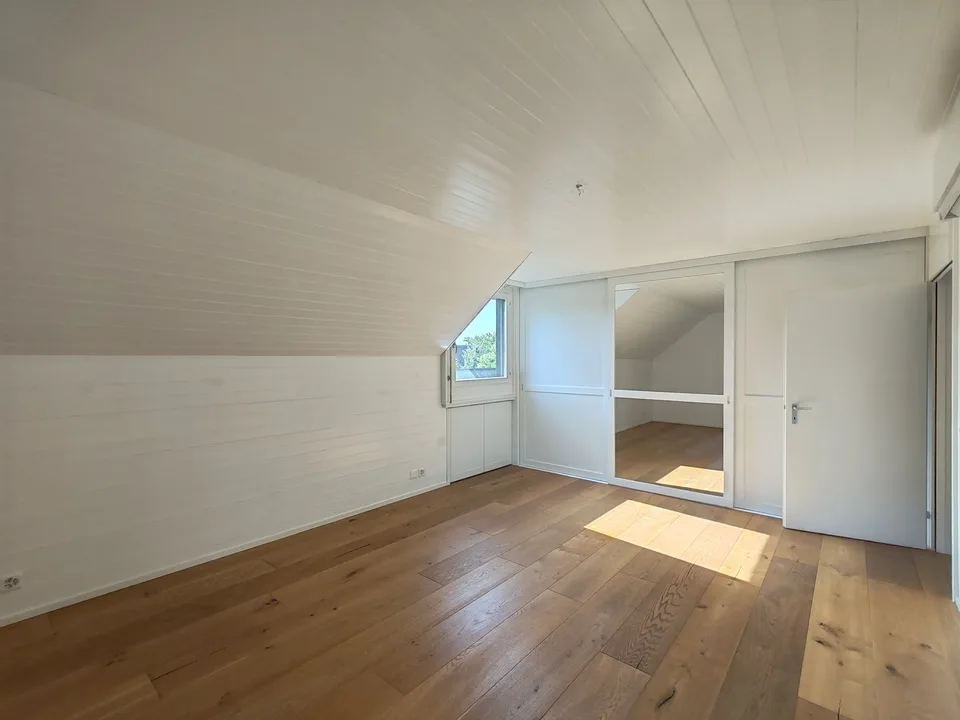 Exklusives 5½-Zimmer-Einfamilienhaus mit Garten, Balkon und Garage in Arlesheim – Foto 11 von 25