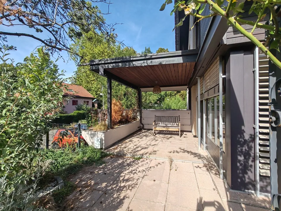 Exklusives 5½-Zimmer-Einfamilienhaus mit Garten, Balkon und Garage in Arlesheim – Foto 3 von 25