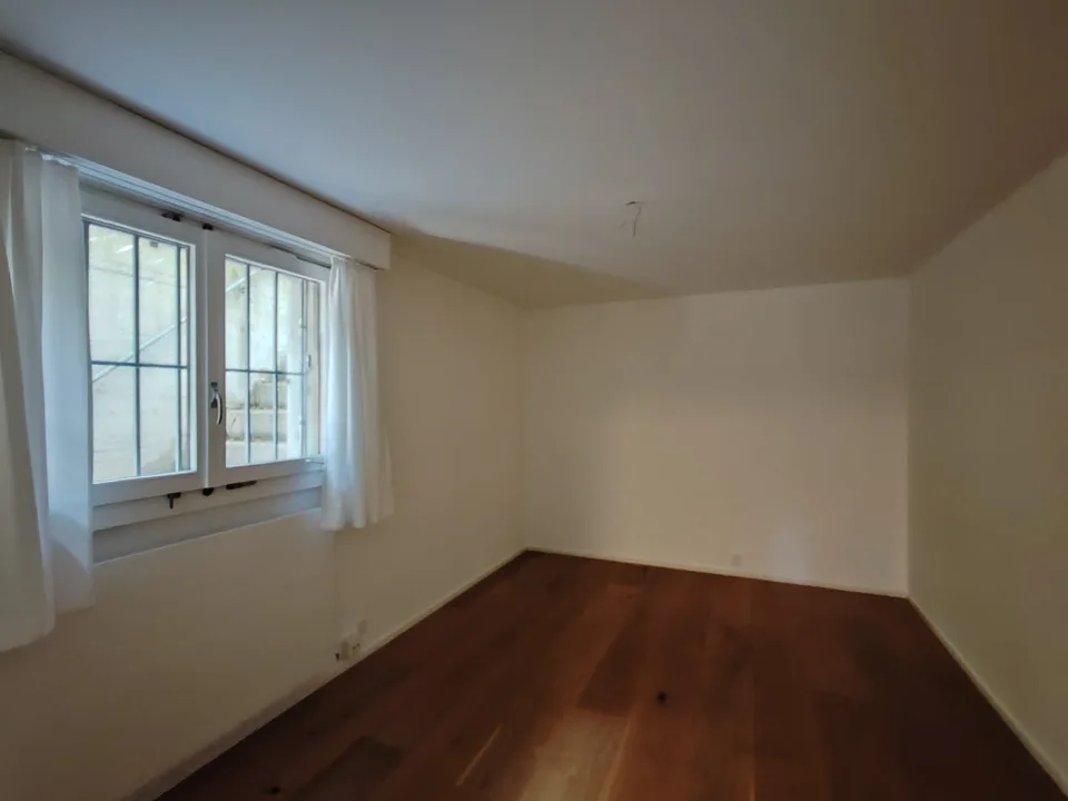 Exklusives 5½-Zimmer-Einfamilienhaus mit Garten, Balkon und Garage in Arlesheim – Foto 19 von 25