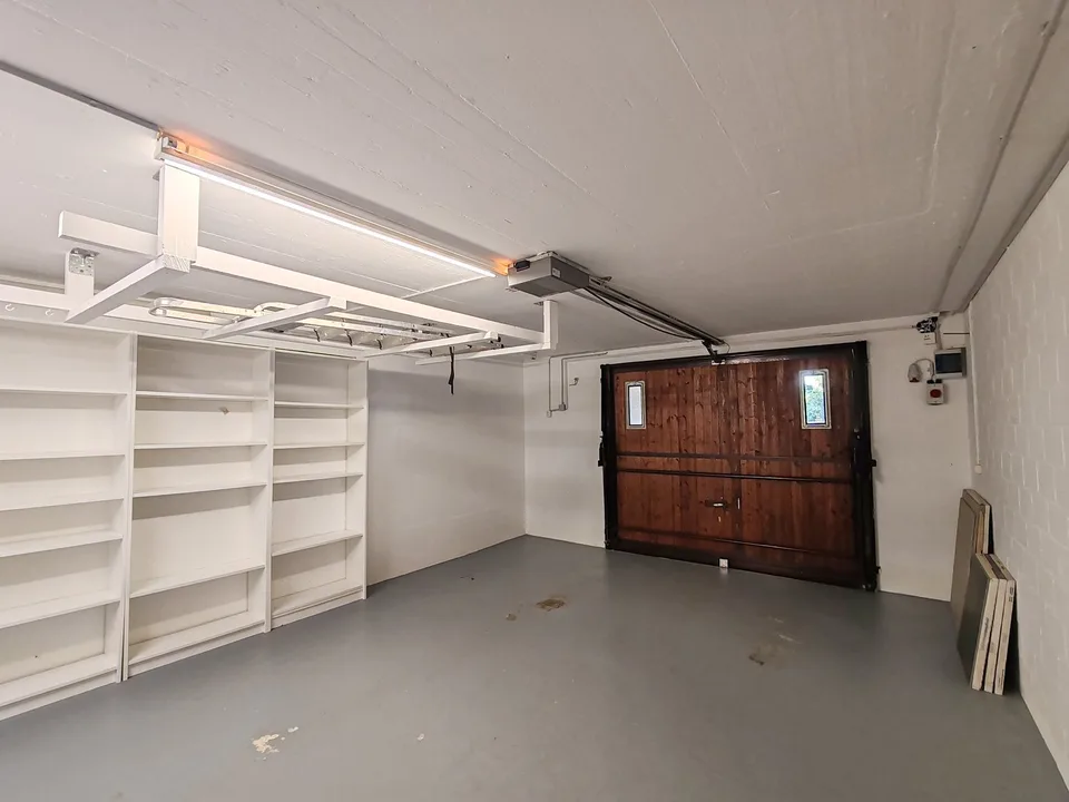 Exklusives 5½-Zimmer-Einfamilienhaus mit Garten, Balkon und Garage in Arlesheim – Foto 18 von 25