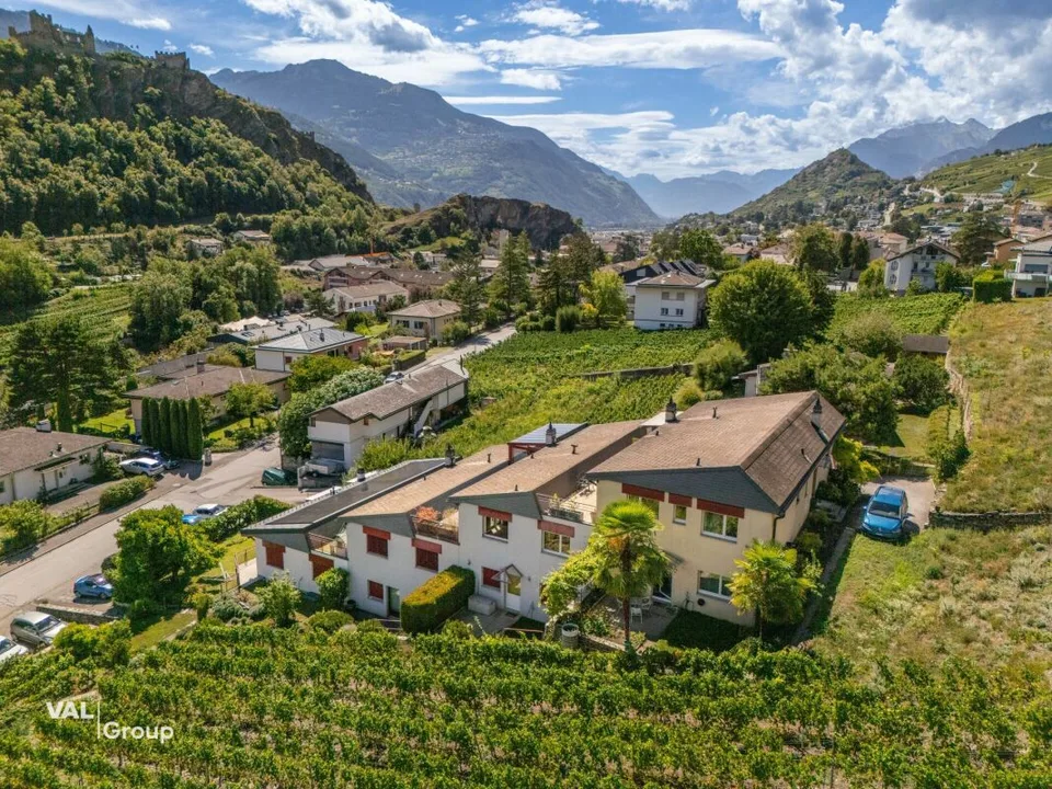 Villa mit Blick auf die Schlösser – Foto 10 von 12