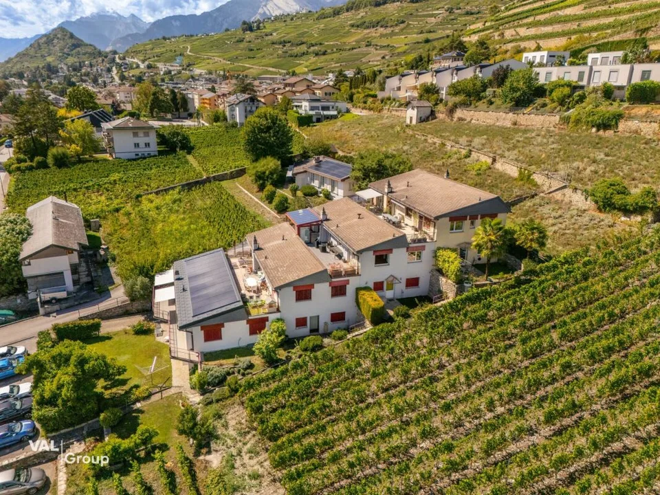 Villa mit Blick auf die Schlösser – Foto 9 von 12