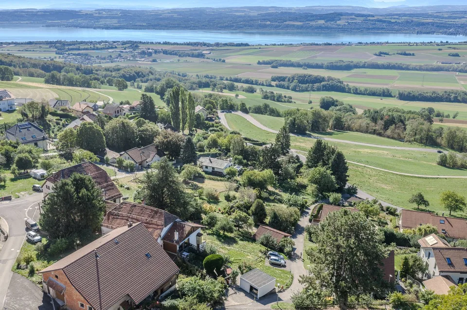 5.5 Zimmer Reihenfamilienhaus in Villars-Burquin – Foto 15 von 16