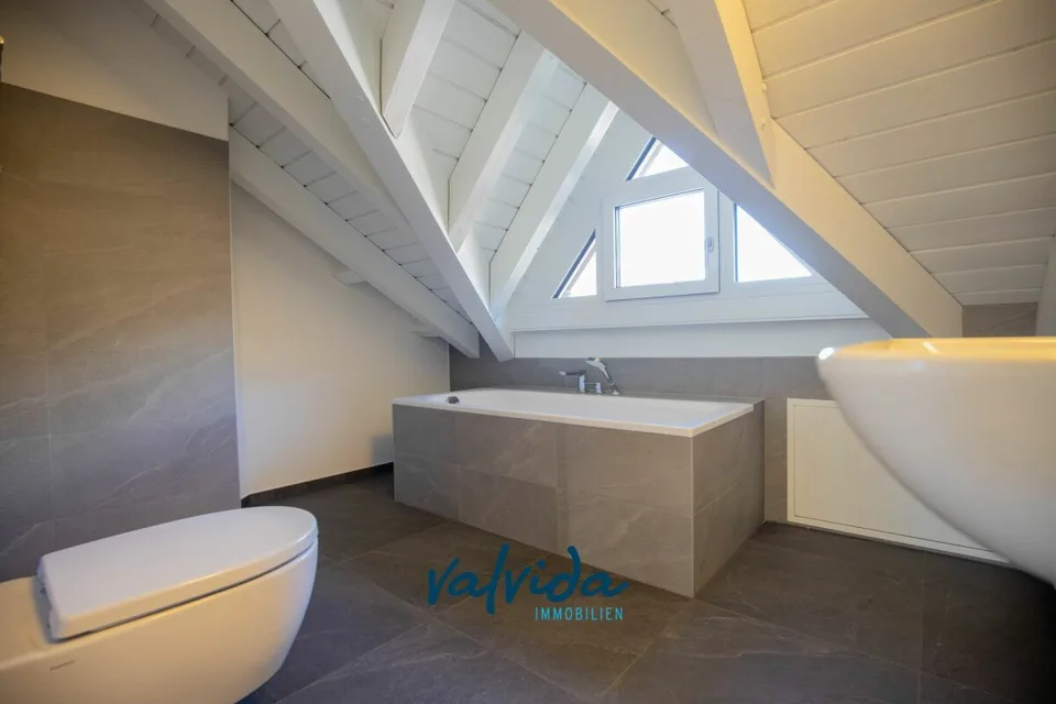 Living Paradise Above the Rooftops of Brig – photo 14 of 19