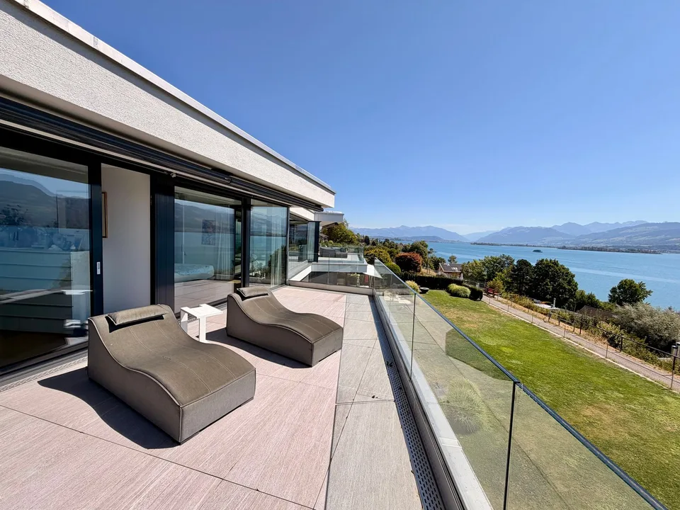 VIVERE DI LUSSO — PENTHOUSE DEL SUPERLATIVO — ATMOSFERA DI VACANZA AL REBBERG - VISTA PANORAMICA 360° GRANDIOSA – foto 9 di 18