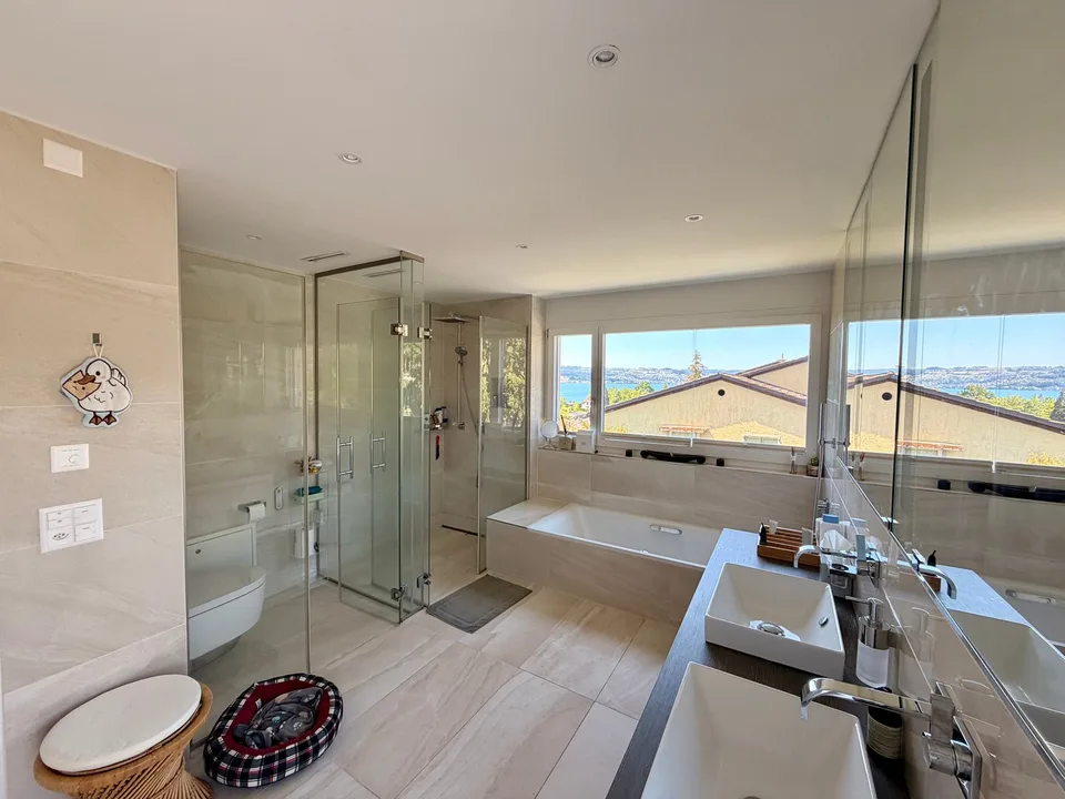 LUXURY LIVING — PENTHOUSE DER SUPERLATIVE — FERIENSTIMMUNG AM REBBERG - GRANDIOSE 360° PANORAMASICHT – Foto 17 von 18