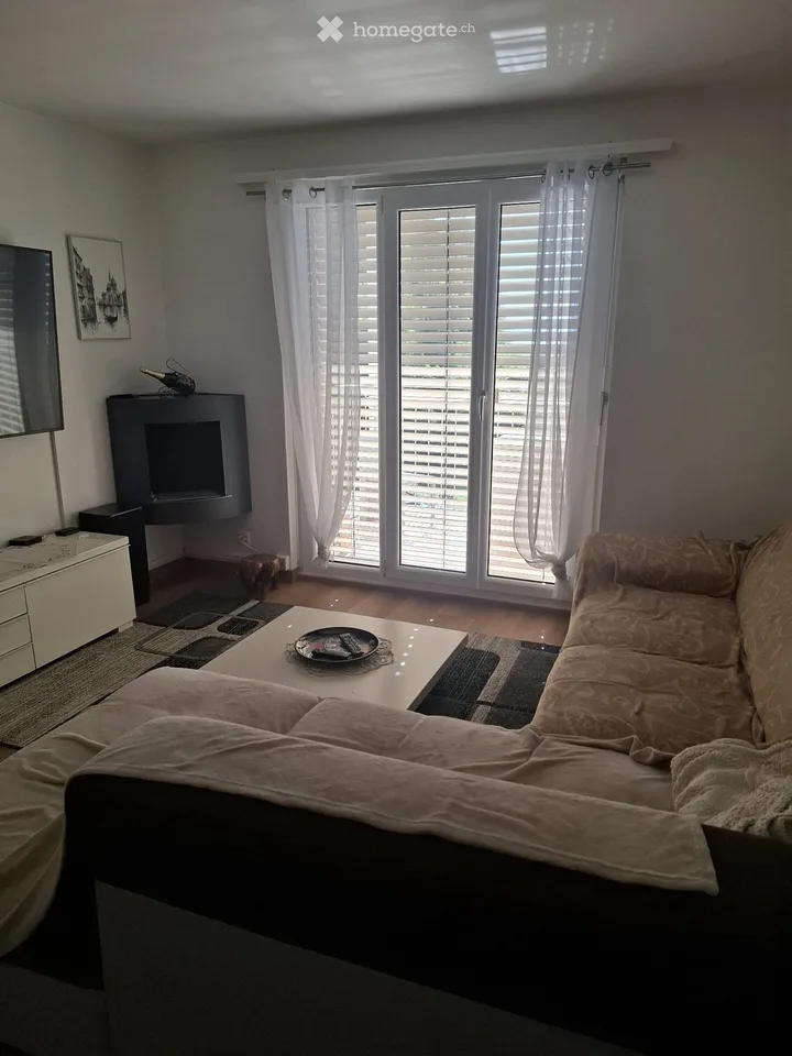 Appartement zur Miete in Colombier – Foto 3 von 5