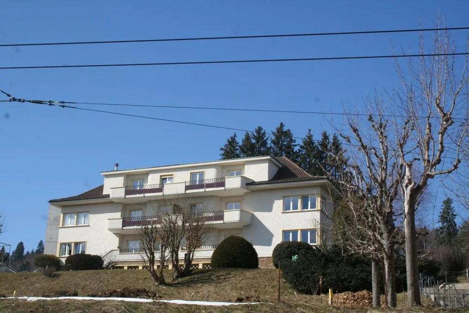 03808 - 4-room apartment - Bois-Gentil 19 - La Chaux-de-Fonds – photo 1 of 1