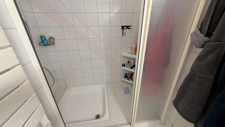 Lumineux avec deux balcons, cheminée & deux cases de garage – photo 11 sur 25
