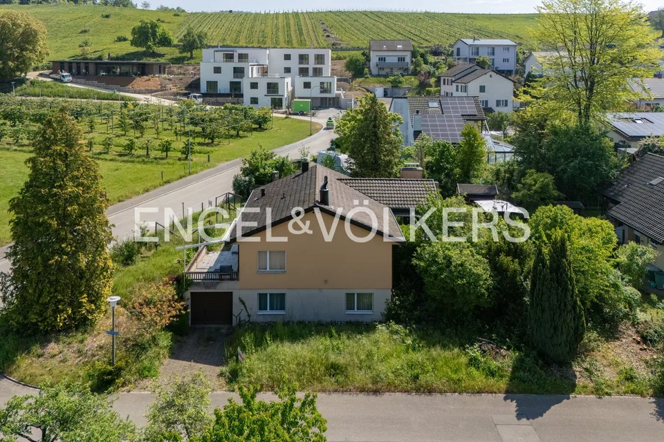 Casa unifamiliare con grande terreno e spazio per idee – foto 3 di 5
