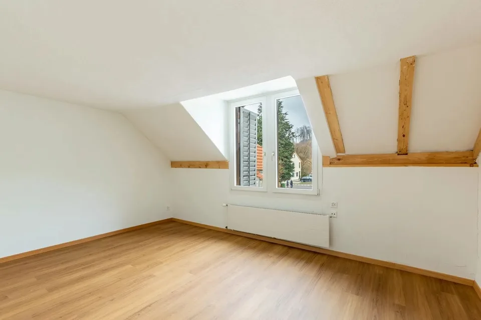 Casa semindipendente di 3,5 locali appena ristrutturata in affitto a Kollbrunn – foto 7 di 10