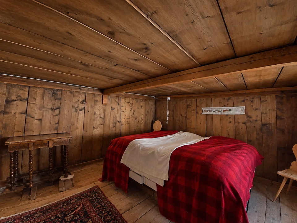 A piece of Engadine history - historic residential house with stable building – photo 7 of 11