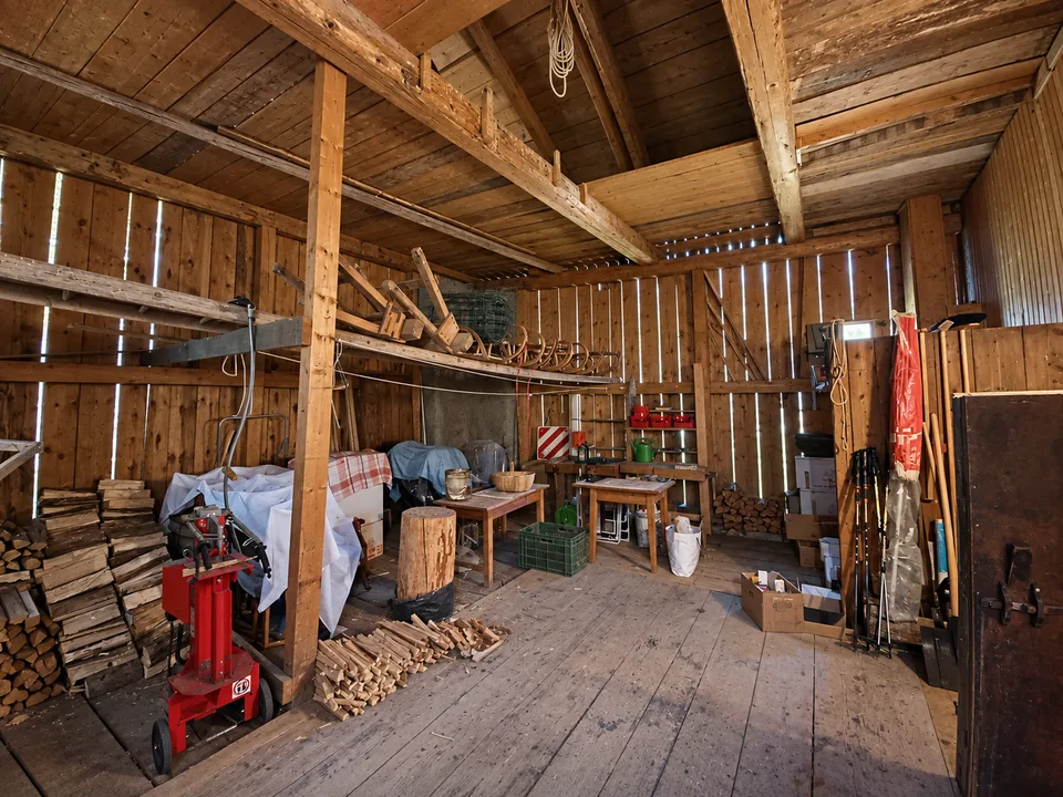 A piece of Engadine history - historic residential house with stable building – photo 9 of 11