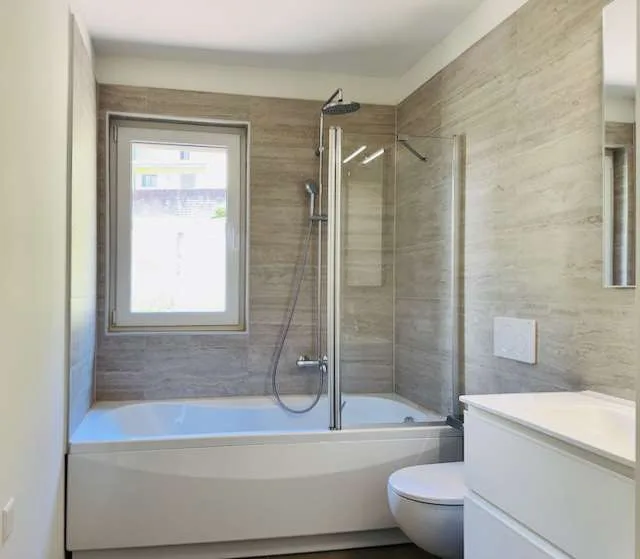 Wohnen in Capriasca: elegantes 4.5-Zimmer-Wohnung mit offenem Blick und viel Licht – Foto 11 von 11