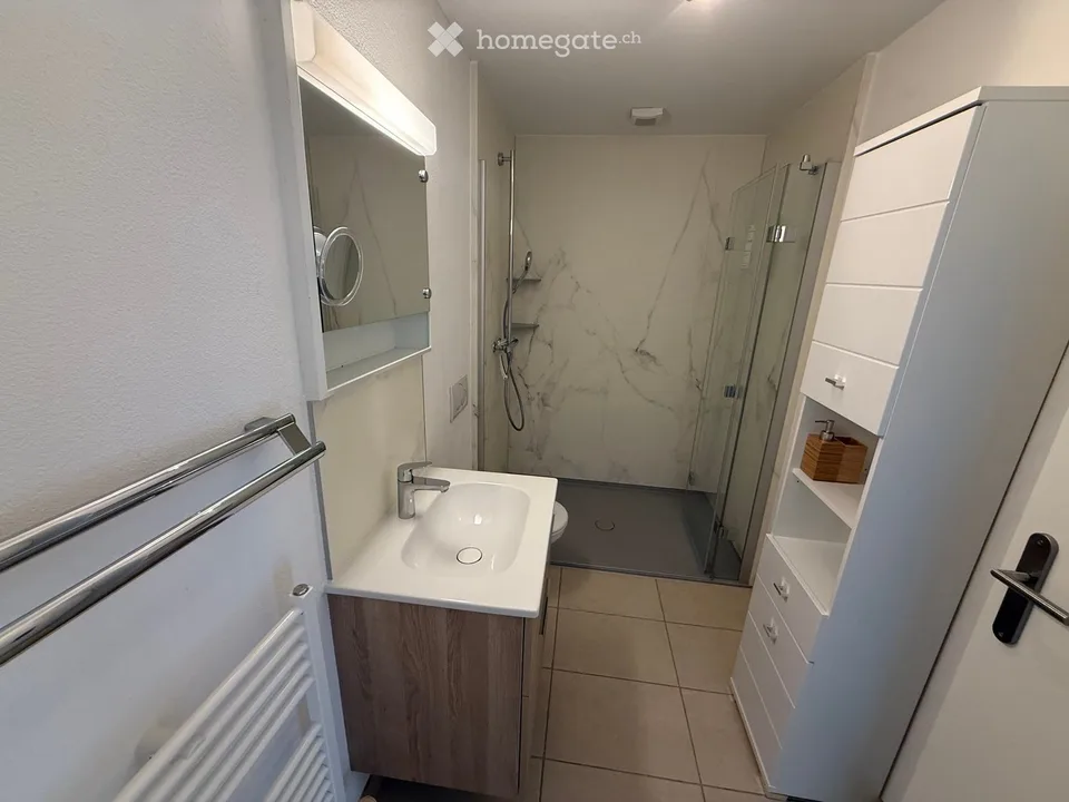 möblierte 3 1/2 Zimmer Ferienwohnung für Ganzjahresmiete – Foto 4 von 5