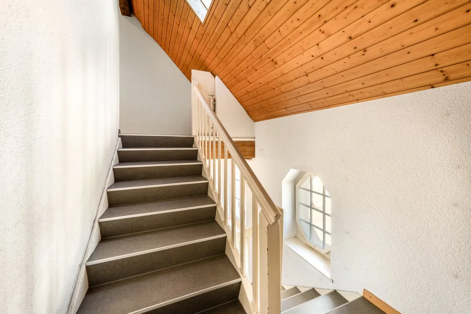 Exciting single-family house suitable for versatile use – photo 10 of 13