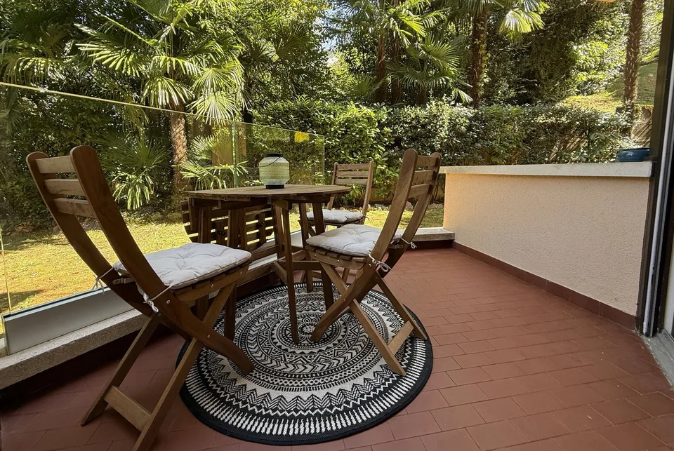 SCHÖNE 3.5 ZIMMER VOLLSTÄNDIG RENOVIERT IN LUGANO SUD – Foto 12 von 17