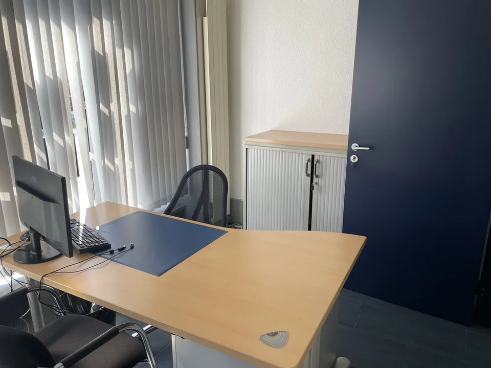 IN AFFITTO SUPERFICIE COMMERCIALE COWORKING CENTRO CITTÀ – foto 4 di 7