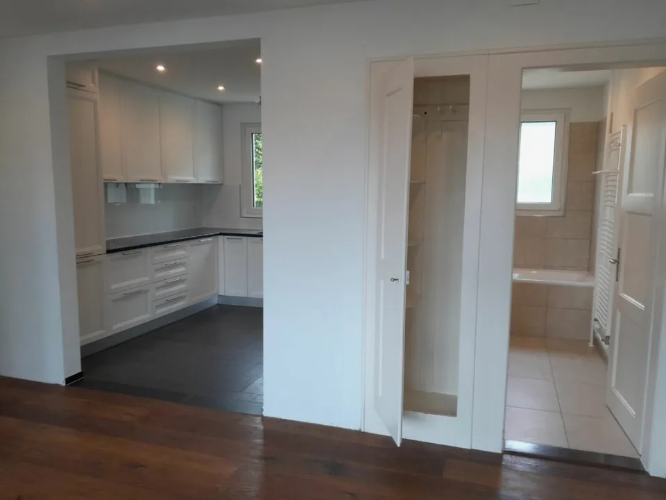 Wohnen mit Weitblick über dem Bodensee, 2 Wohneinheiten, 3 Bädern und Garage – Foto 29 von 30